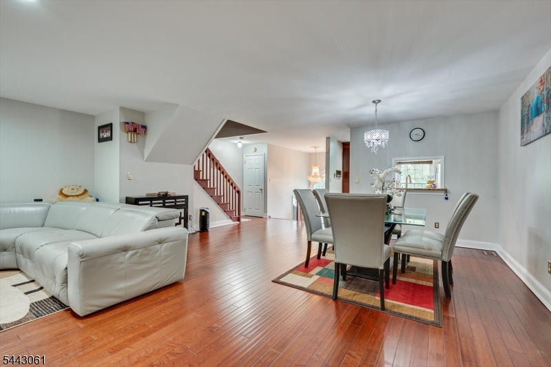 4506 Stonehedge Road Edison, NJ 08820 - Photo 15 of 46
