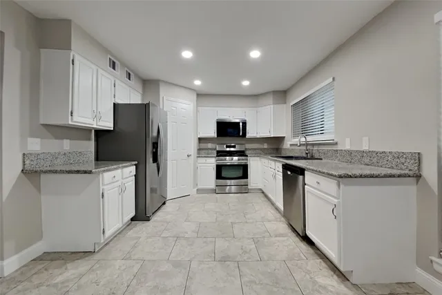 $2,150 | 3618 Sweetgum Hill Lane, Houston, TX 77345