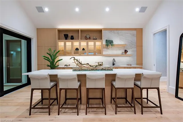 $13,950,000 | 2145 Coach House Lane, Naples, FL 34105