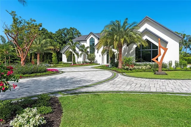 a view of a house with a big yard