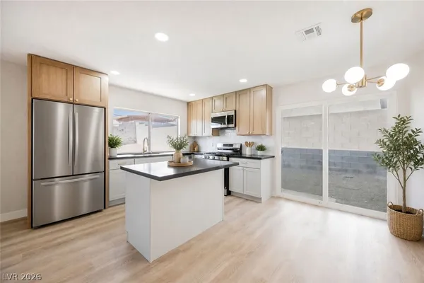 $389,995 | 6800 Legalla Lane, Las Vegas, NV 89156