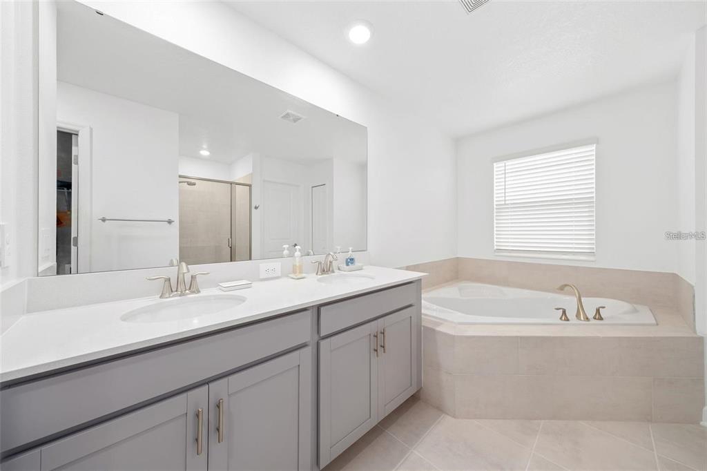 9715 Introduction Way Orlando, FL 32832 - Photo 16 of 23