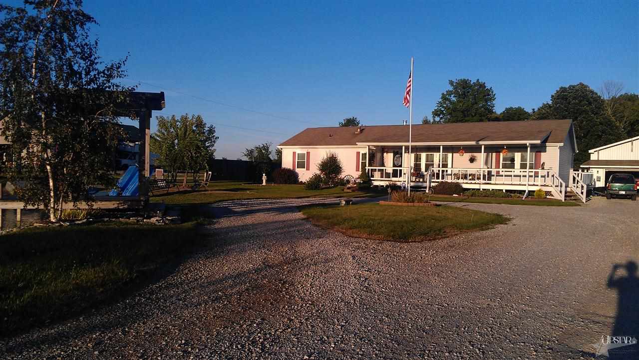 15732 Roth Road Grabill, IN 46741 - Photo 3 of 28