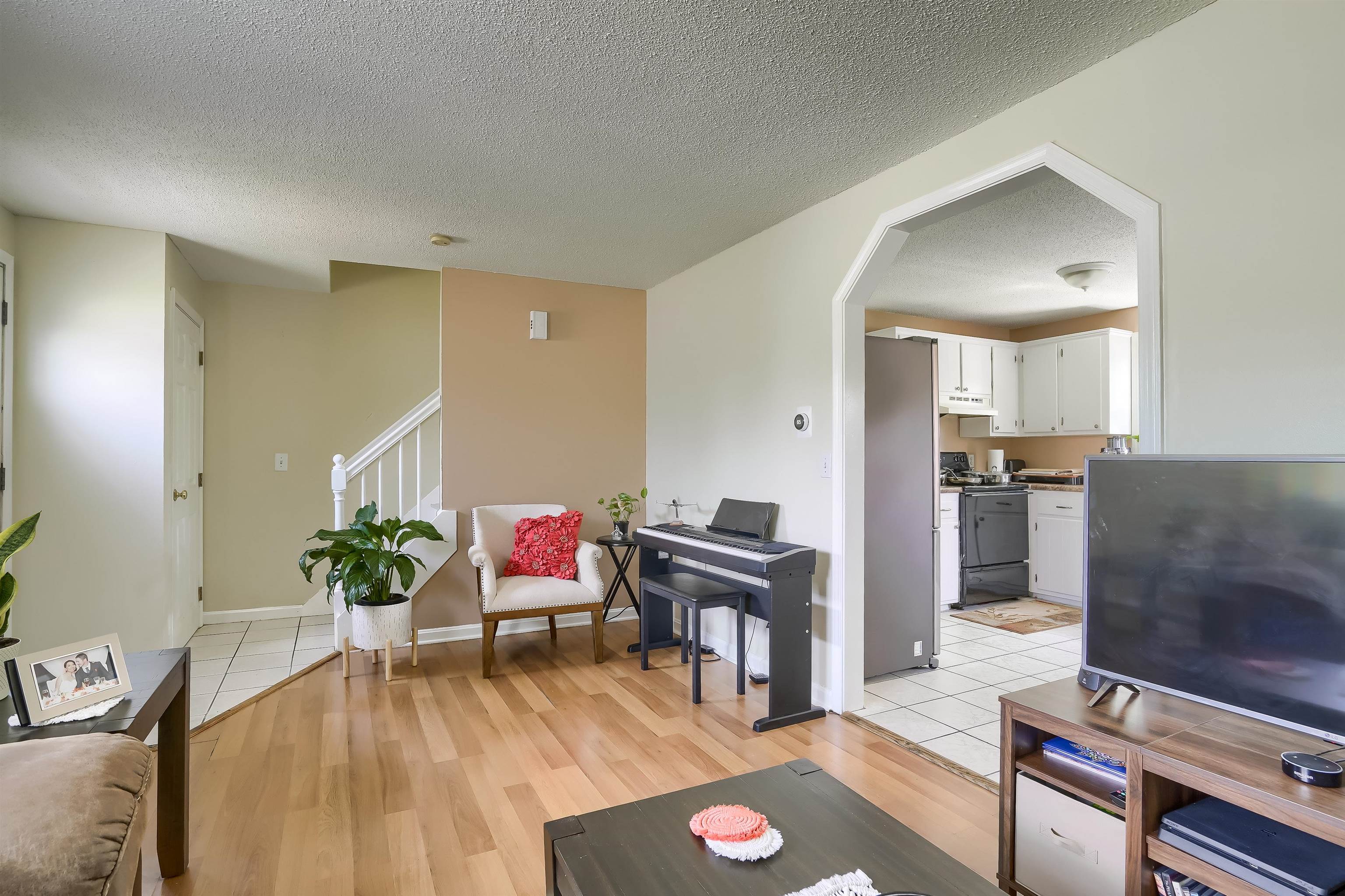73 R Rockingham Road, Unit R Derry, NH 03038 - Photo 5 of 20