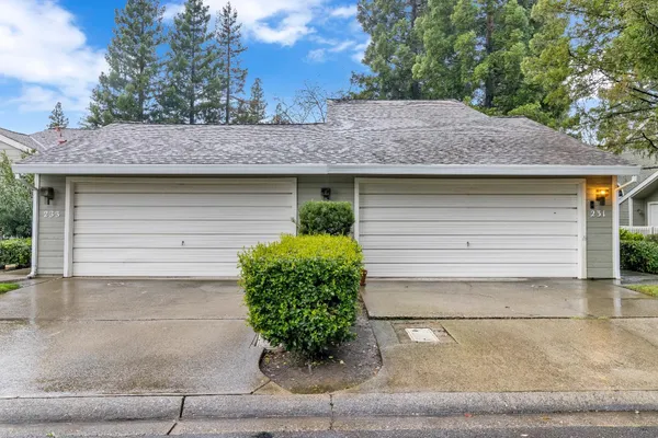 $415,000 | 231 Live Oak Circle, Unit 2, Roseville, CA 95678