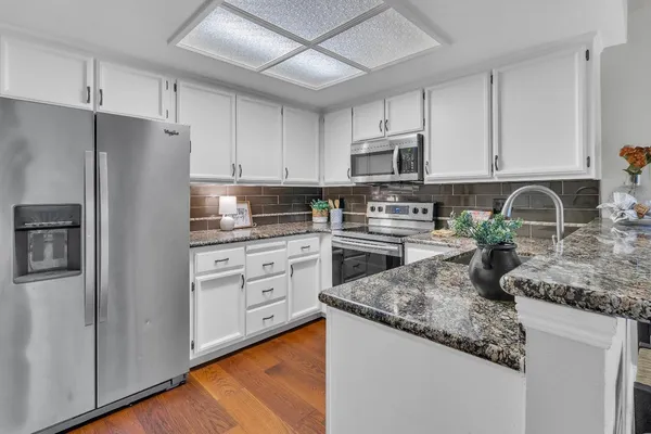 $415,000 | 231 Live Oak Circle, Unit 2, Roseville, CA 95678