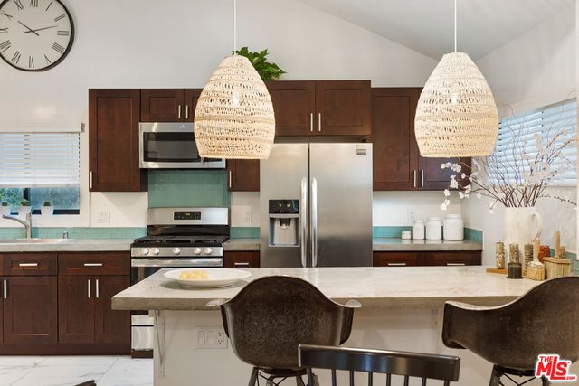 $6,500 | 666 San Juan Avenue, Venice, CA 90291