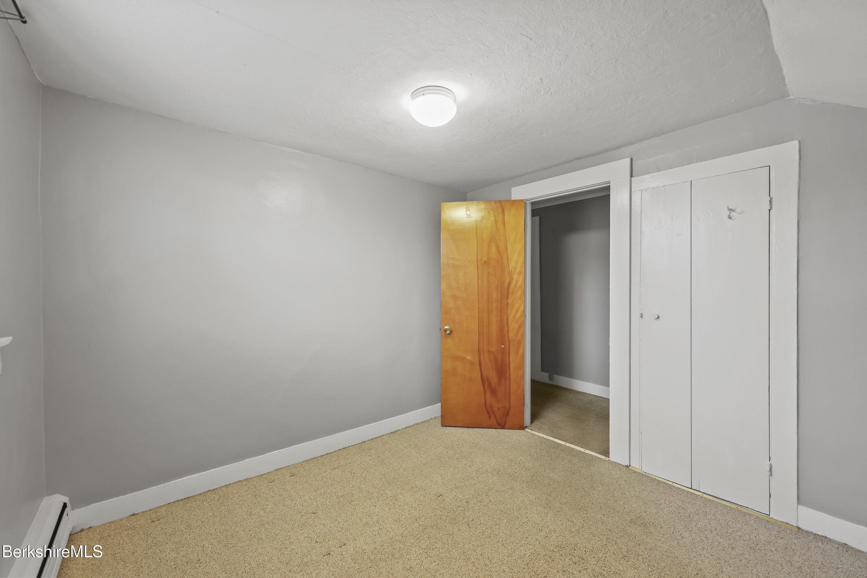 559 Onota Street Pittsfield, MA 01201 - Photo 19 of 29 bedroom 2