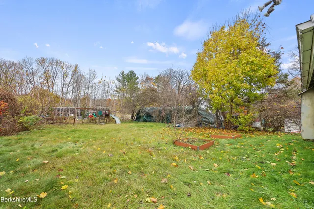 $253,900 | 559 Onota Street, Pittsfield, MA 01201