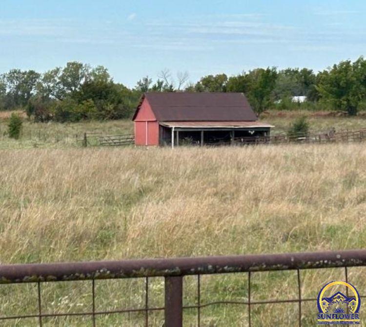 Southeast 85th Street Berryton, KS 66409 - Photo 2 of 3