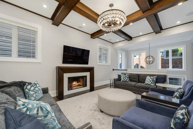 $4,250,000 | 2730 North Magnolia Avenue, Chicago, IL 60614