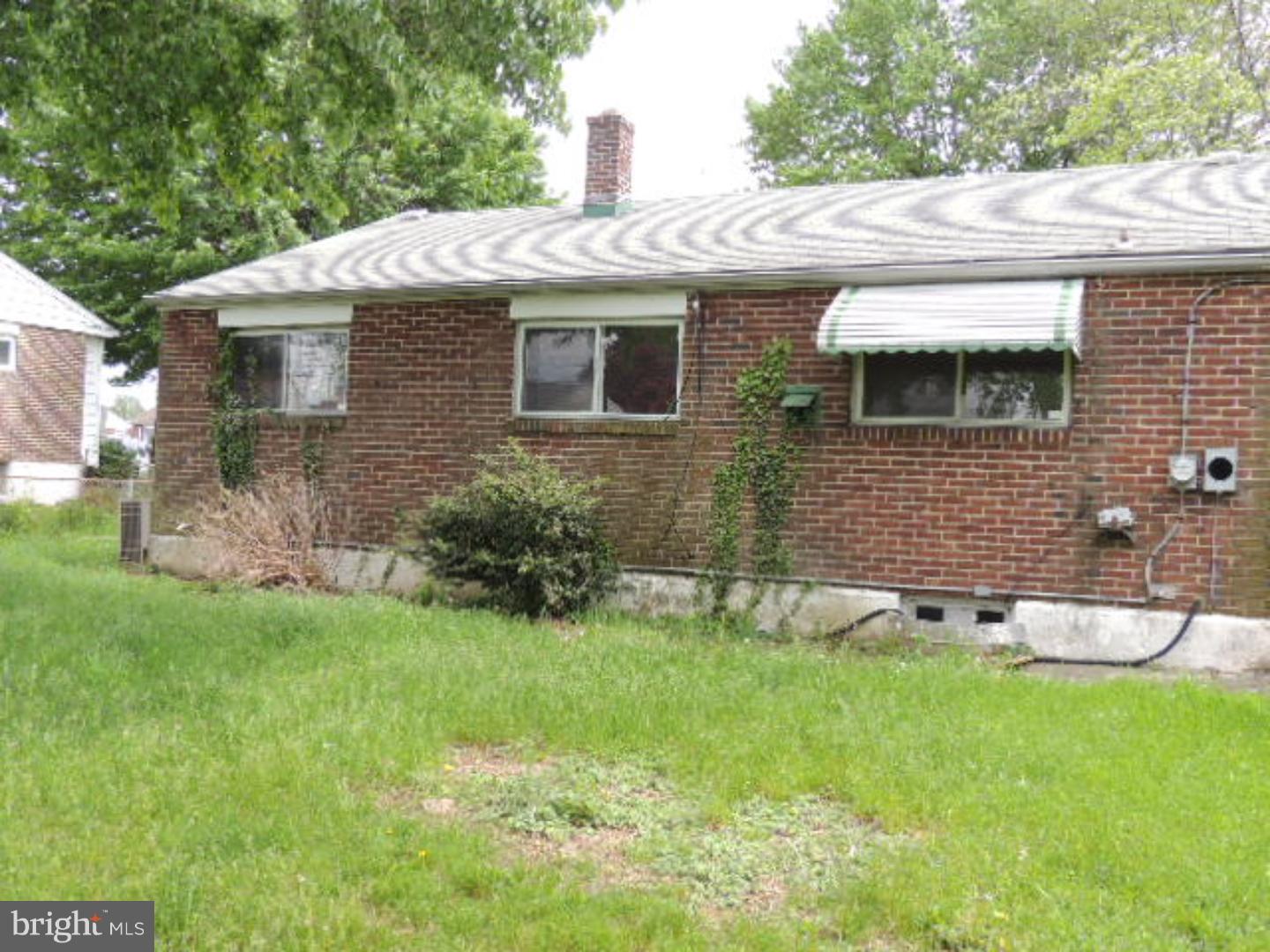 2168 Springhouse Lane Aston, PA 19014 - Photo 4 of 12 Exterior Back