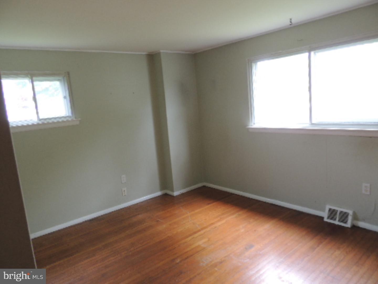 2168 Springhouse Lane Aston, PA 19014 - Photo 9 of 12 Bedroom - Main