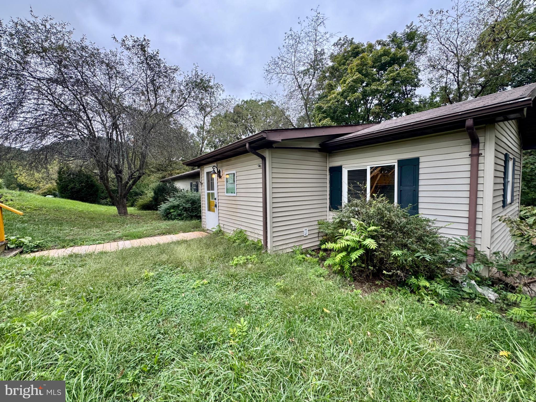 115 Birch Lane Ridgeley, WV 26753 - Photo 2 of 13 Gallery Image 2