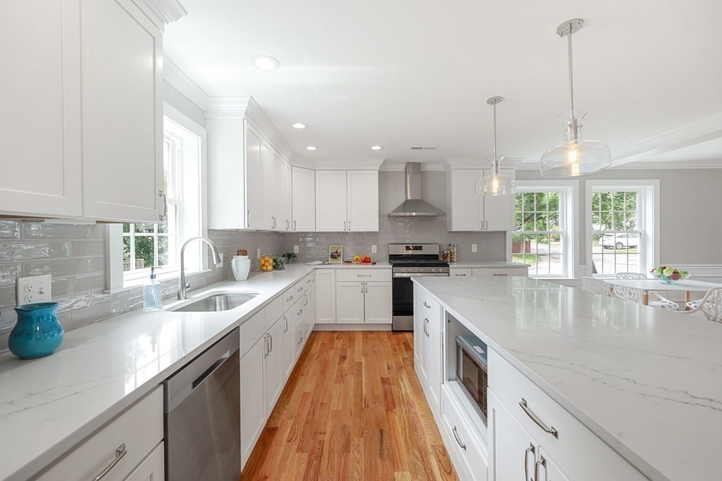 32 Johnson Road, Unit 32 Arlington, MA 02474 - Photo 9 of 34