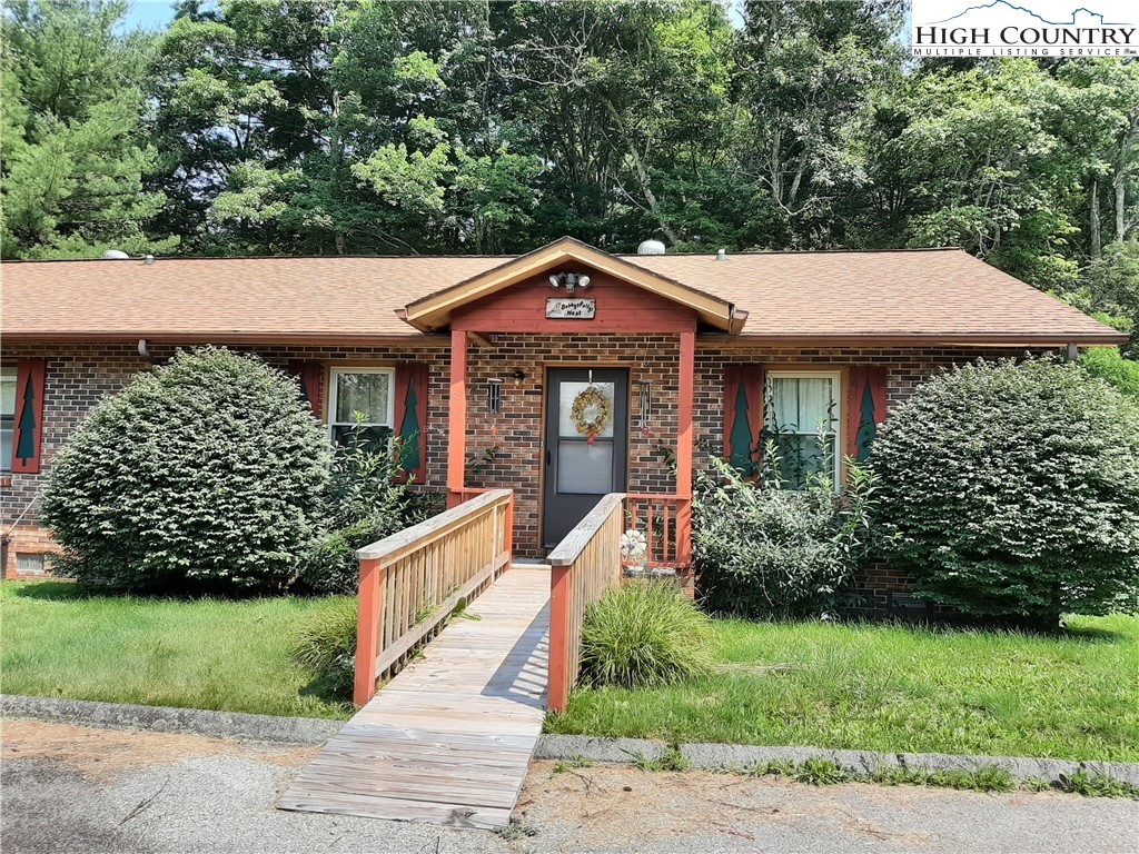 320 New Vale Road, Unit 12 Newland, NC 28657 - Photo 1 of 3 Gallery Image 1