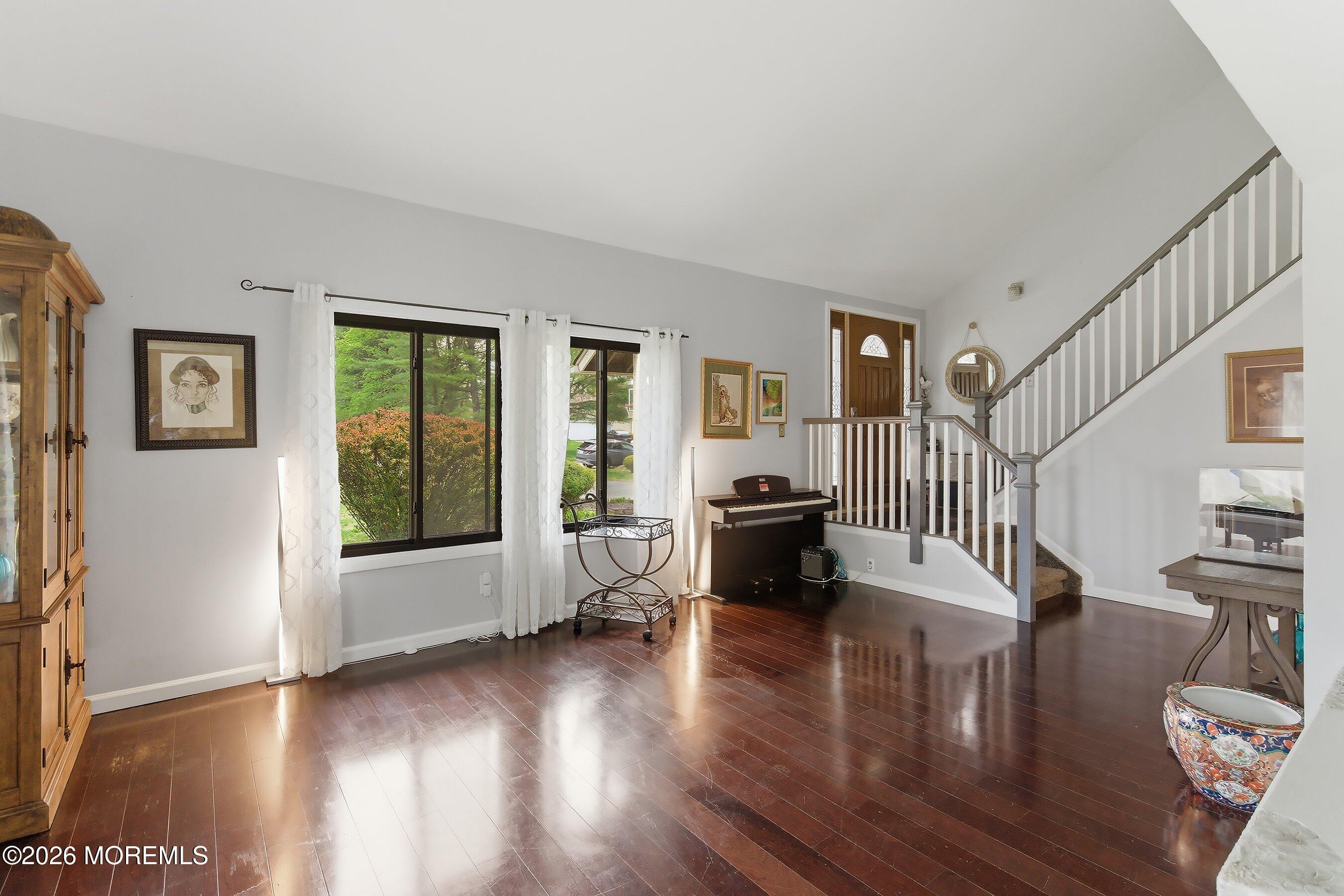 13 Summit Avenue Manalapan, NJ 07726 - Photo 5 of 22 06-Living 1A