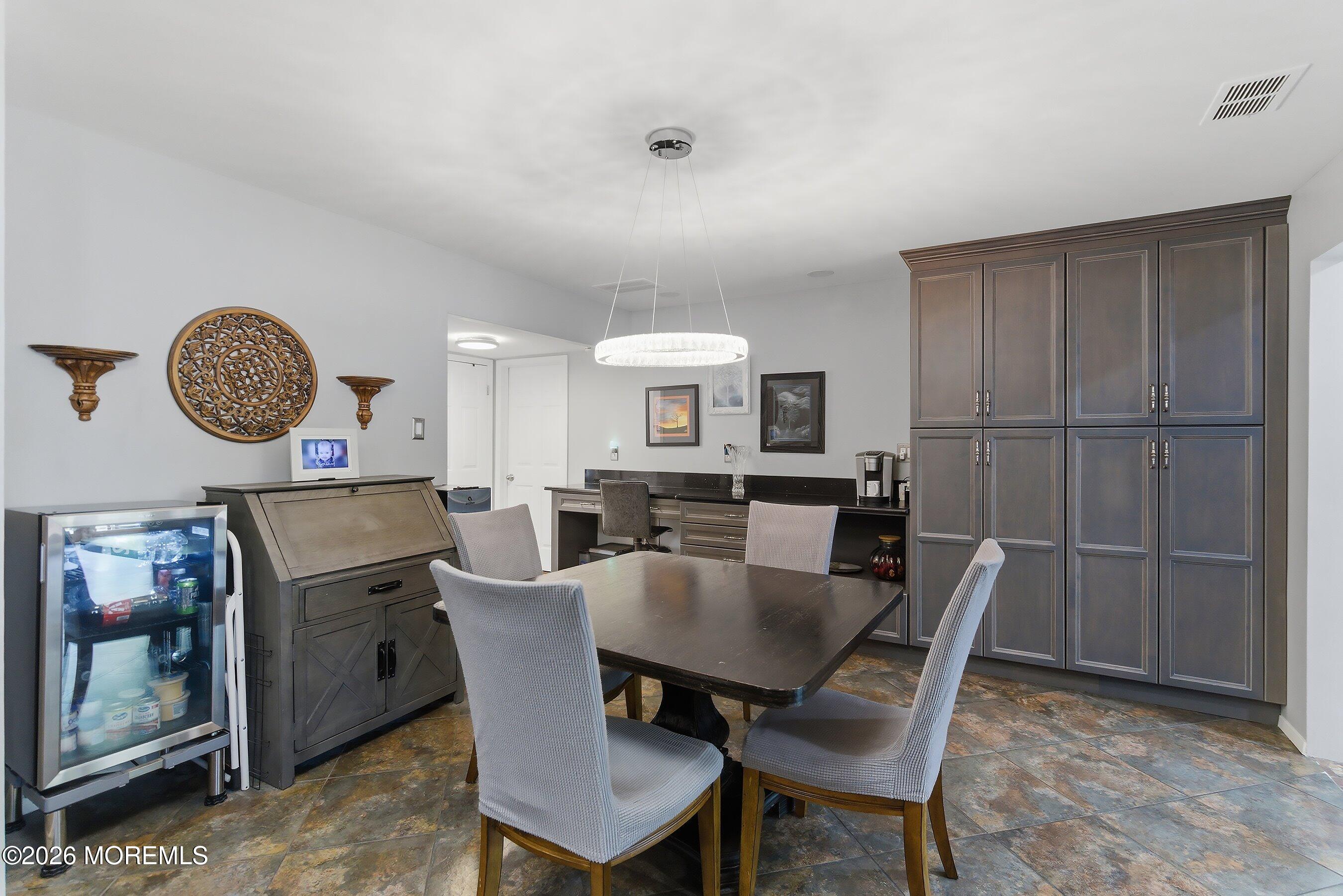 13 Summit Avenue Manalapan, NJ 07726 - Photo 10 of 22 11-DIning 1B