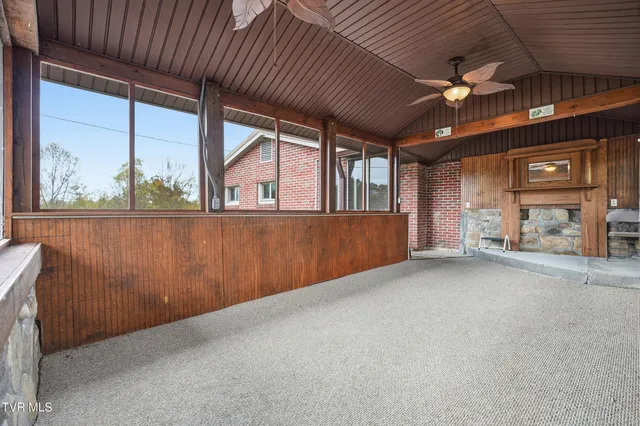 $229,000 | 490 Delaney Lane, Clintwood, VA 24228