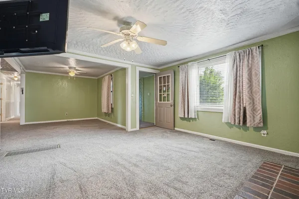 $199,000 | 490 Delaney Lane, Clintwood, VA 24228