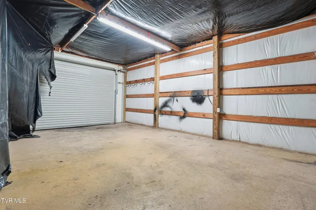 $229,000 | 490 Delaney Lane, Clintwood, VA 24228