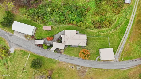 $199,000 | 490 Delaney Lane, Clintwood, VA 24228