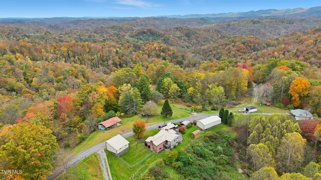 $229,000 | 490 Delaney Lane, Clintwood, VA 24228