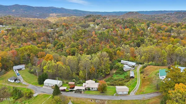 $199,000 | 490 Delaney Lane, Clintwood, VA 24228