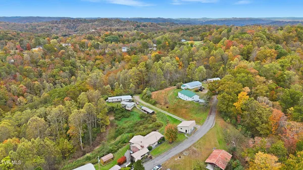 $199,000 | 490 Delaney Lane, Clintwood, VA 24228