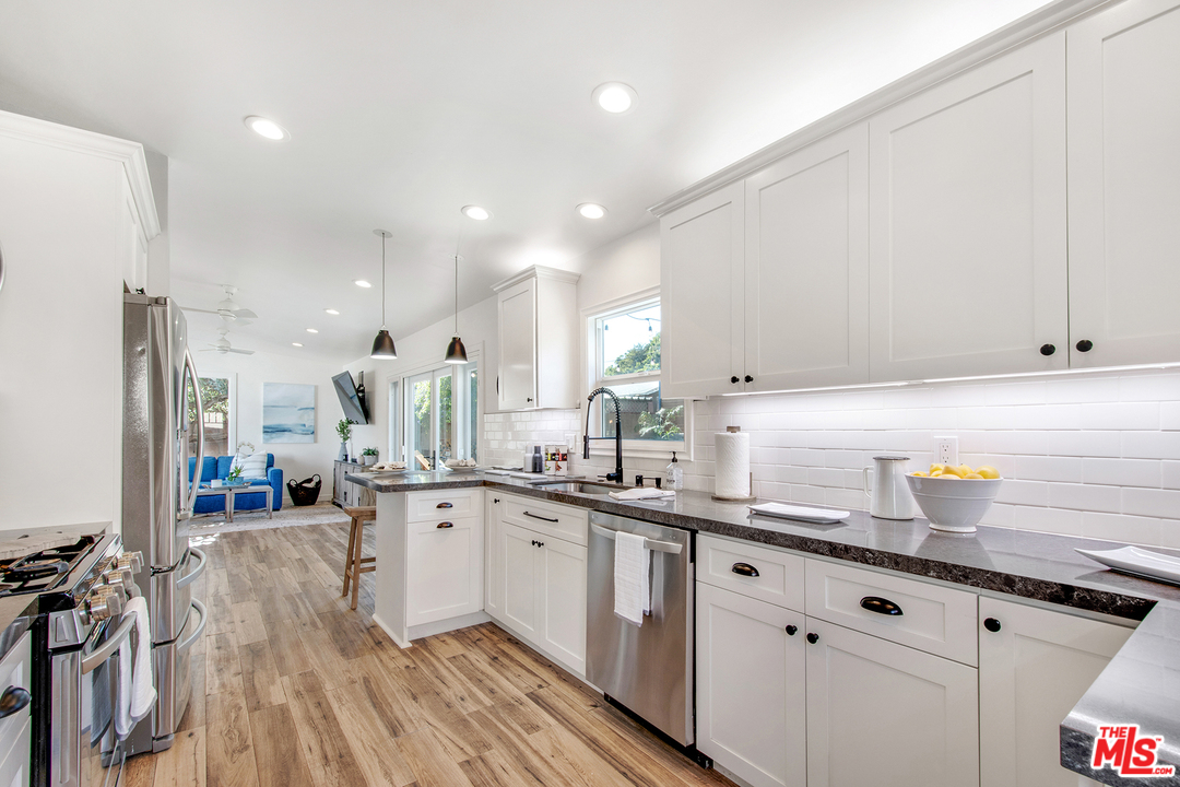 3147 Barbara Street San Pedro, CA 90731 - Photo 8 of 18