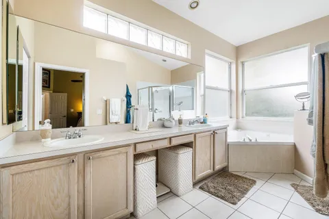$550,000 | 8094 Sago Palm Lane, Boynton Beach, FL 33436