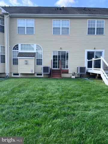 a front view of house with yard