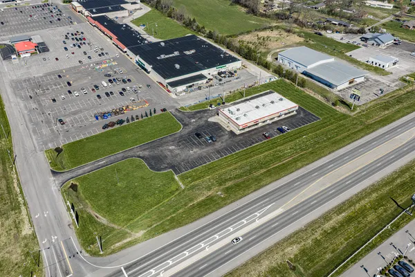 $1,050,000 | 2233 West Everly Brothers Boulevard, Powderly, KY 42367