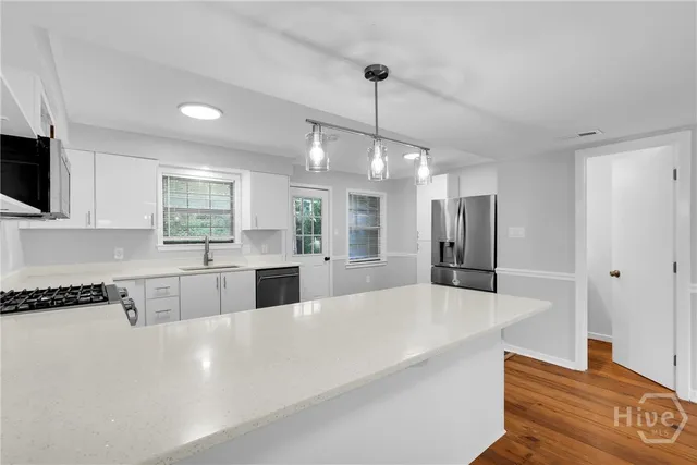 $2,100 | 2612 Whatley Avenue, Unit 13C, Savannah, GA 31404