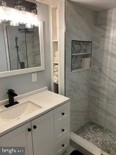 321 Tomlin Station Road Mullica Hill, NJ 08062 - Photo 20 of 21 Main bathroom