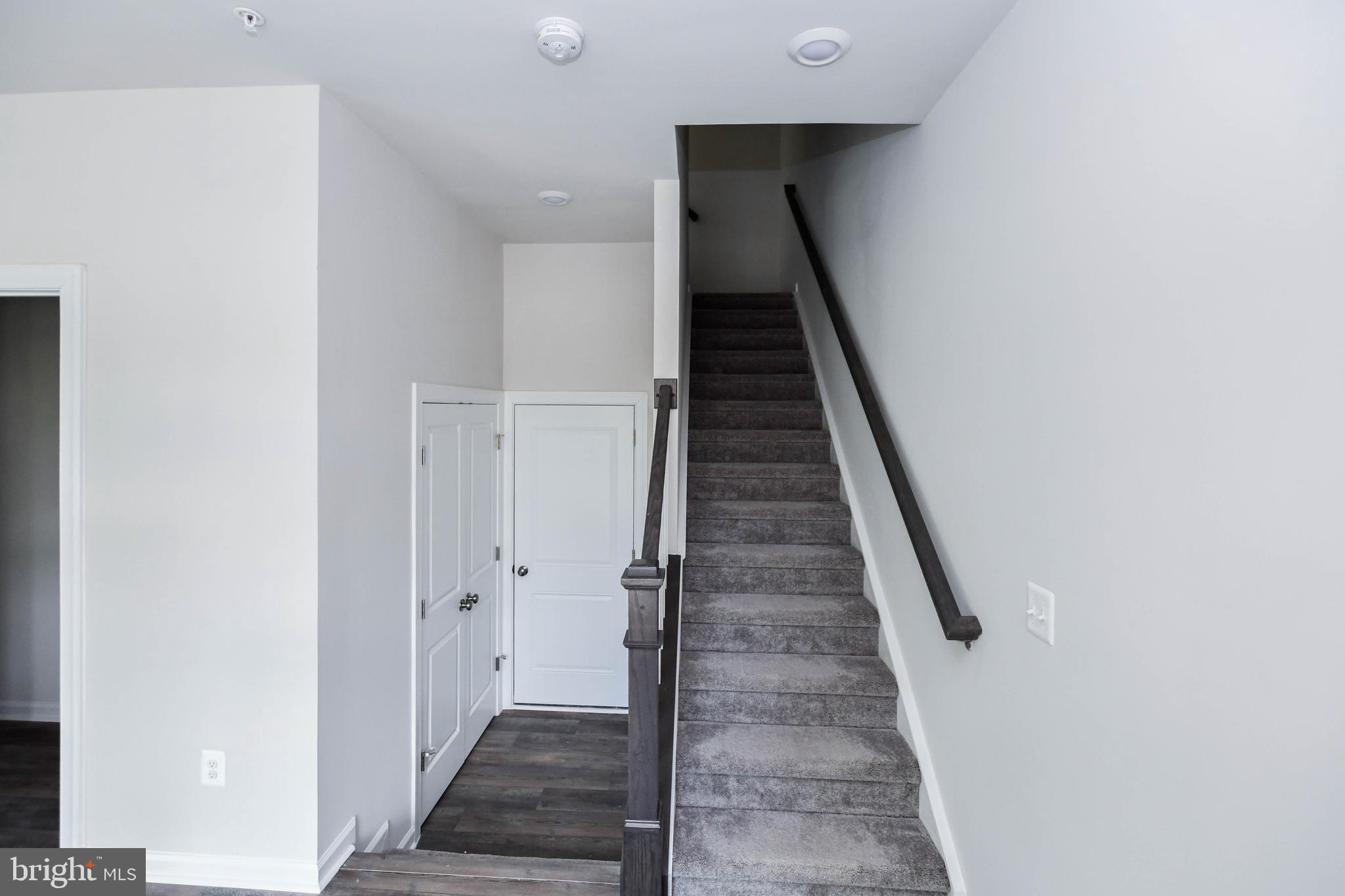 8243 Front Loop Rockville, MD 20855 - Photo 10 of 30