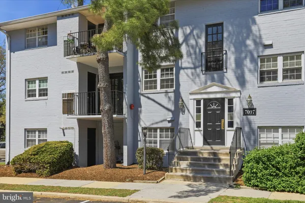 $270,000 | 7097 Spring Garden Drive, Unit 101, Springfield, VA 22150