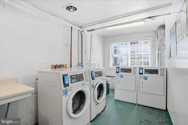 $270,000 | 7097 Spring Garden Drive, Unit 101, Springfield, VA 22150