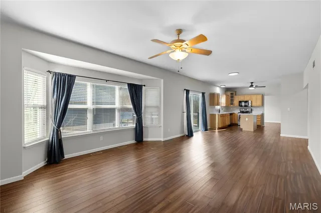 $414,900 | 569 Great Oaks Meadow Drive, Wentzville, MO 63385