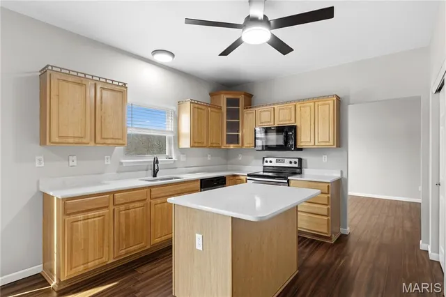 $414,900 | 569 Great Oaks Meadow Drive, Wentzville, MO 63385