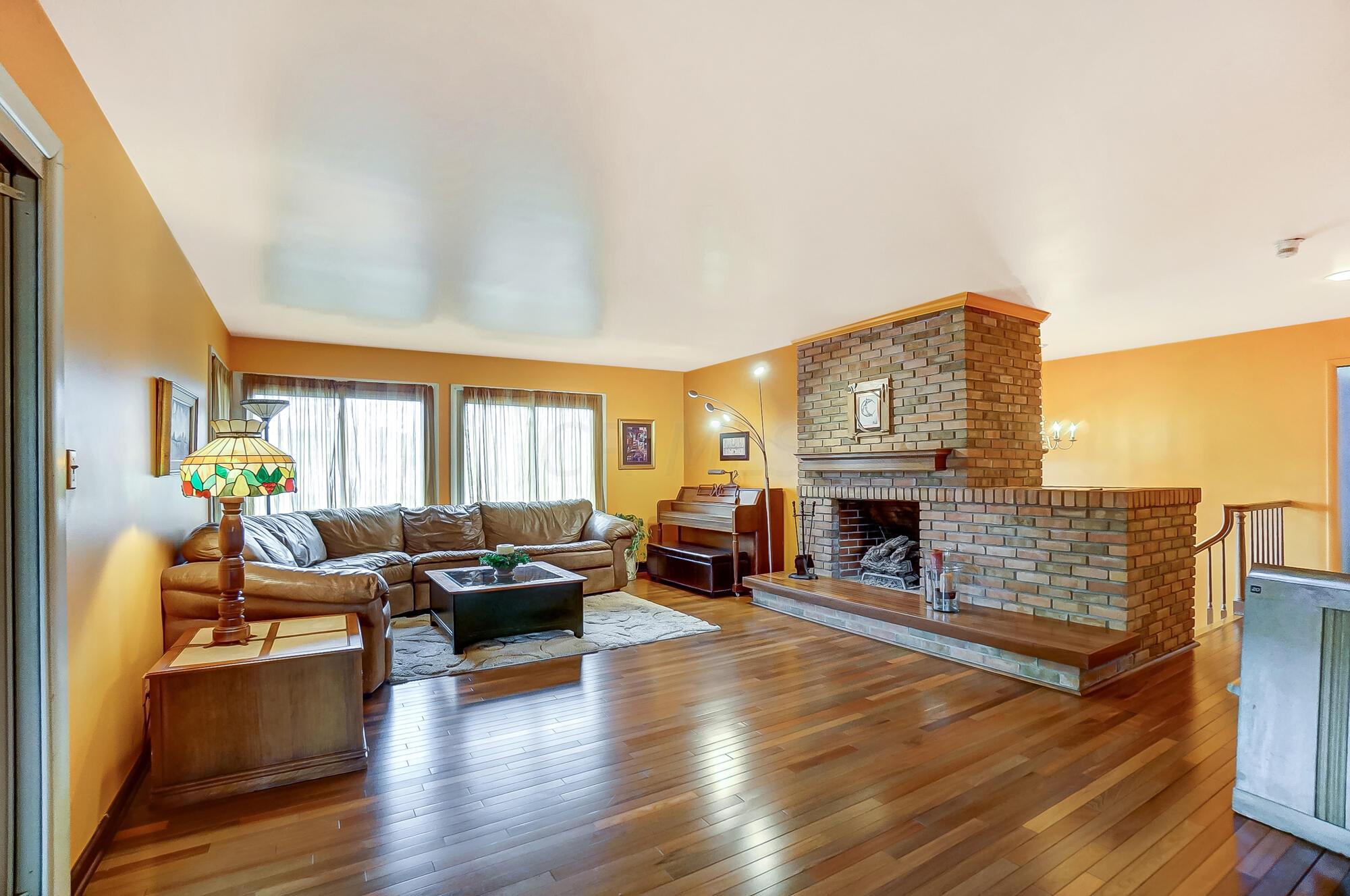 5944 Whitman Road Columbus, OH 43213 - Photo 5 of 67 008