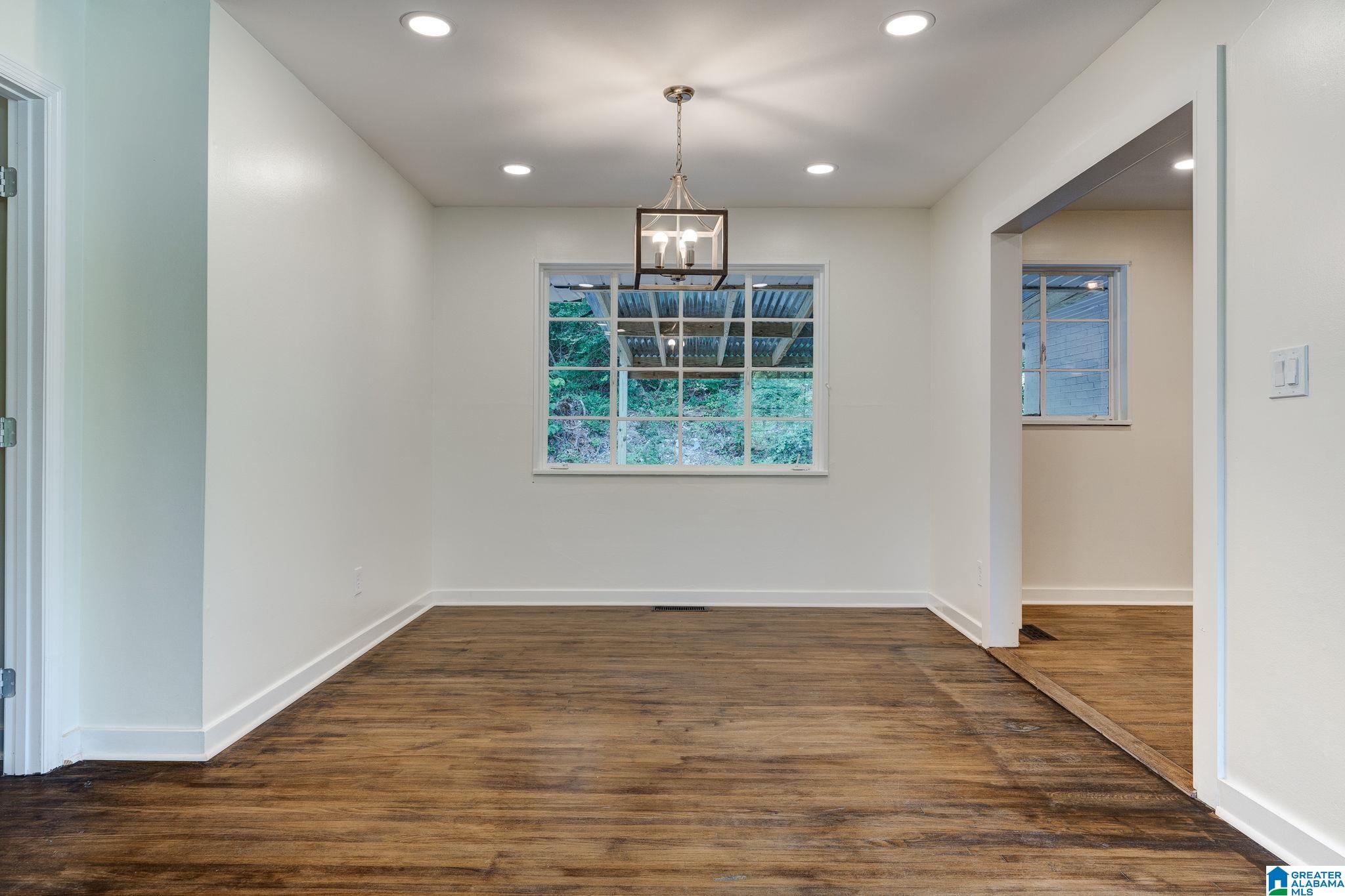 1533 Cresthill Road Birmingham, AL 35213 - Photo 5 of 22