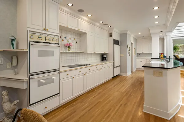 $1,999,000 | 2617 Dean Parkway, Minneapolis, MN 55416