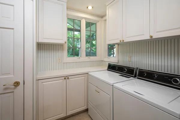 $1,999,000 | 2617 Dean Parkway, Minneapolis, MN 55416