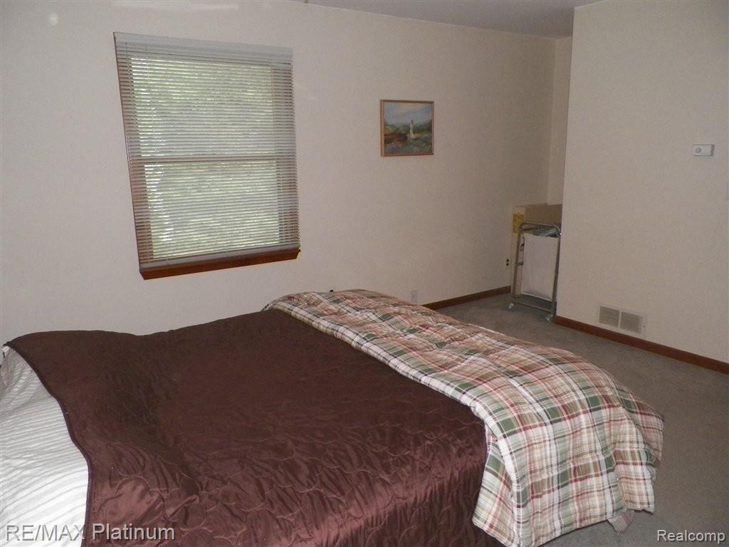 7215 Mabley Hill Road Fenton, MI 48430 - Photo 15 of 24 100_1668.JPG