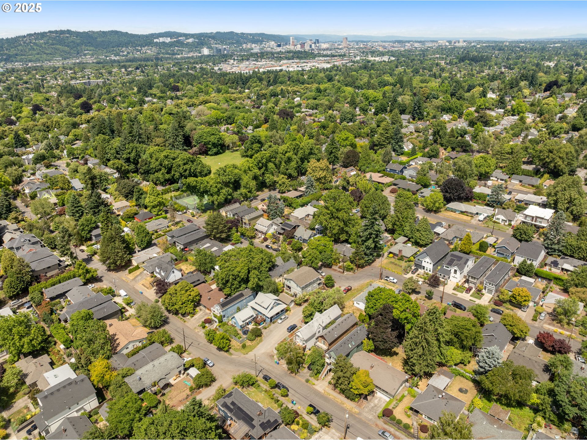 4113 Southeast Rural Street Portland, OR 97202 - Photo 35 of 38 Gallery Image 35