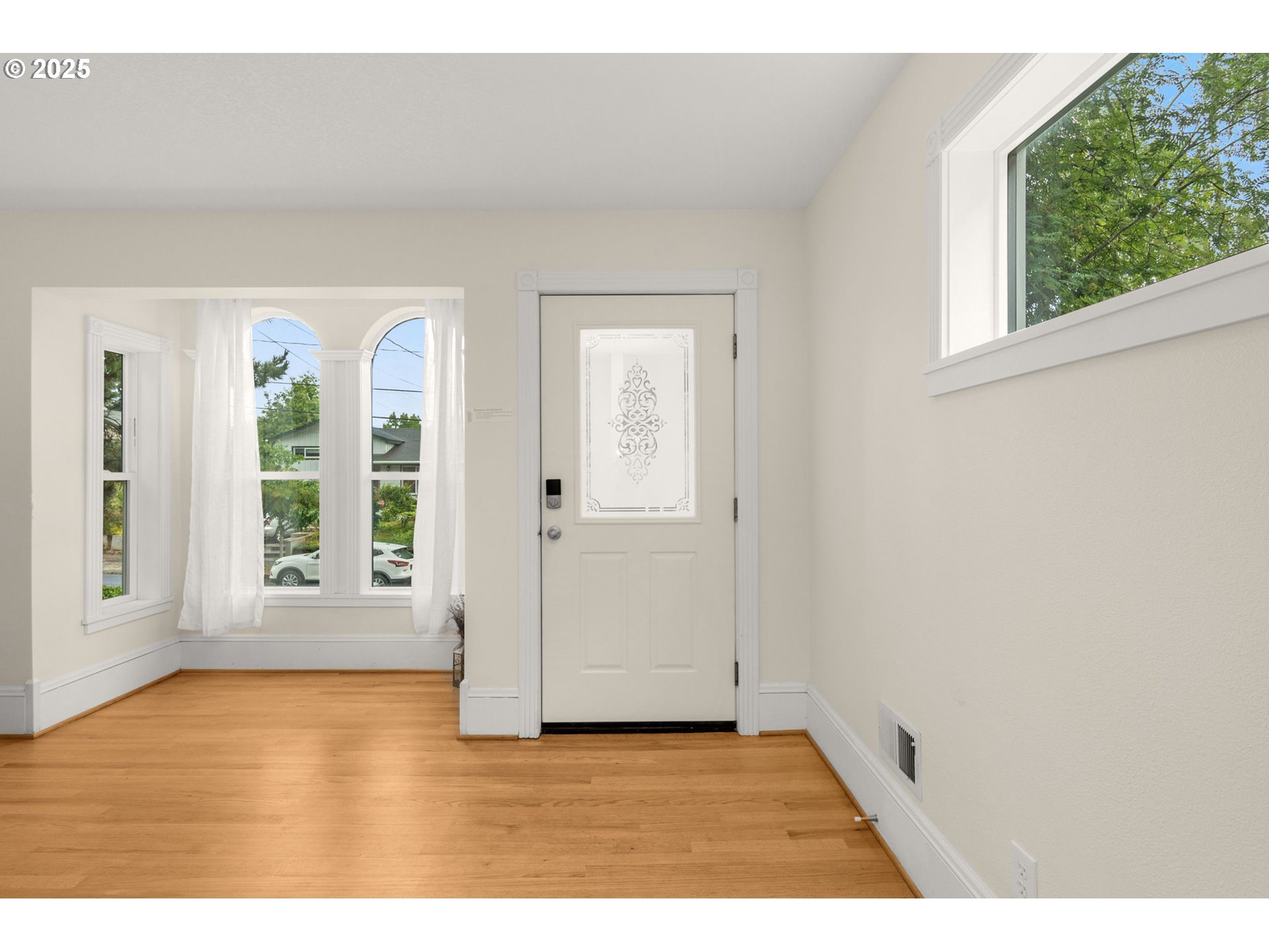 4113 Southeast Rural Street Portland, OR 97202 - Photo 7 of 38 Gallery Image 7