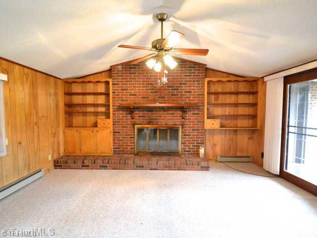 6614 Coltrane Mill Road Greensboro, NC 27406 - Photo 4 of 16 Den/Family/Great Room.