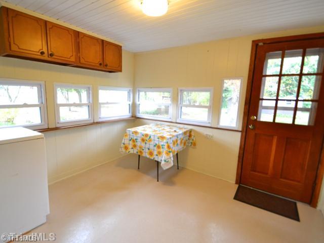 6614 Coltrane Mill Road Greensboro, NC 27406 - Photo 7 of 16 Kitchen.