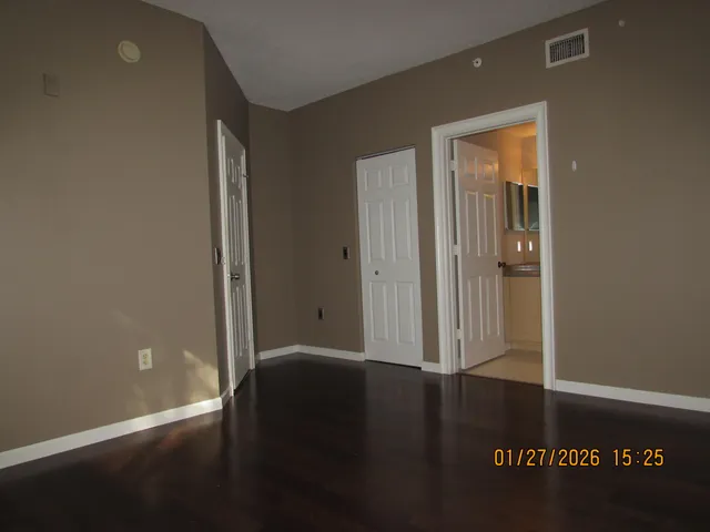 $2,450 | 350 Crestwood Circle, Unit 302, Royal Palm Beach, FL 33411